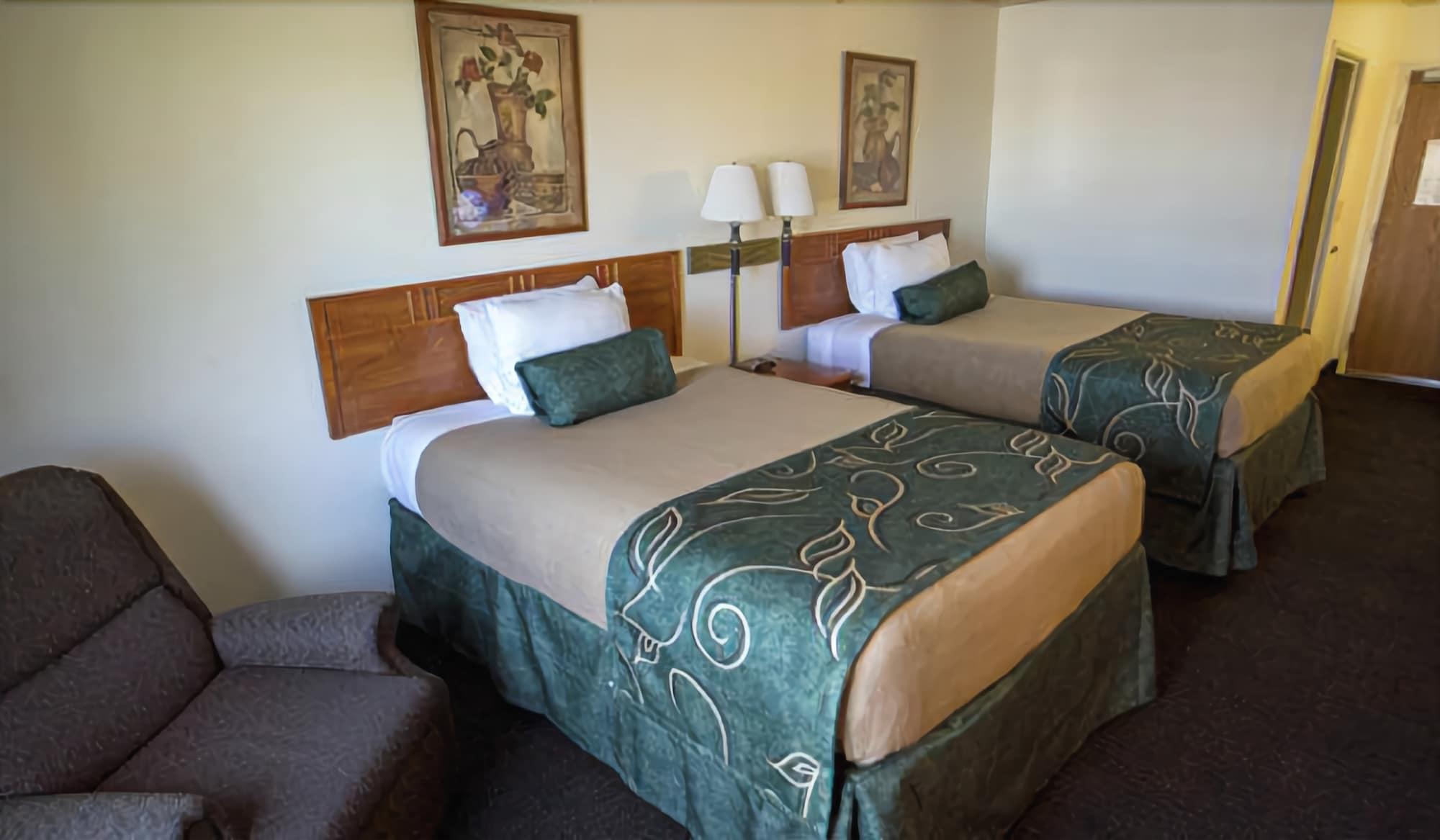 Travelodge By Wyndham פקוס מראה חיצוני תמונה